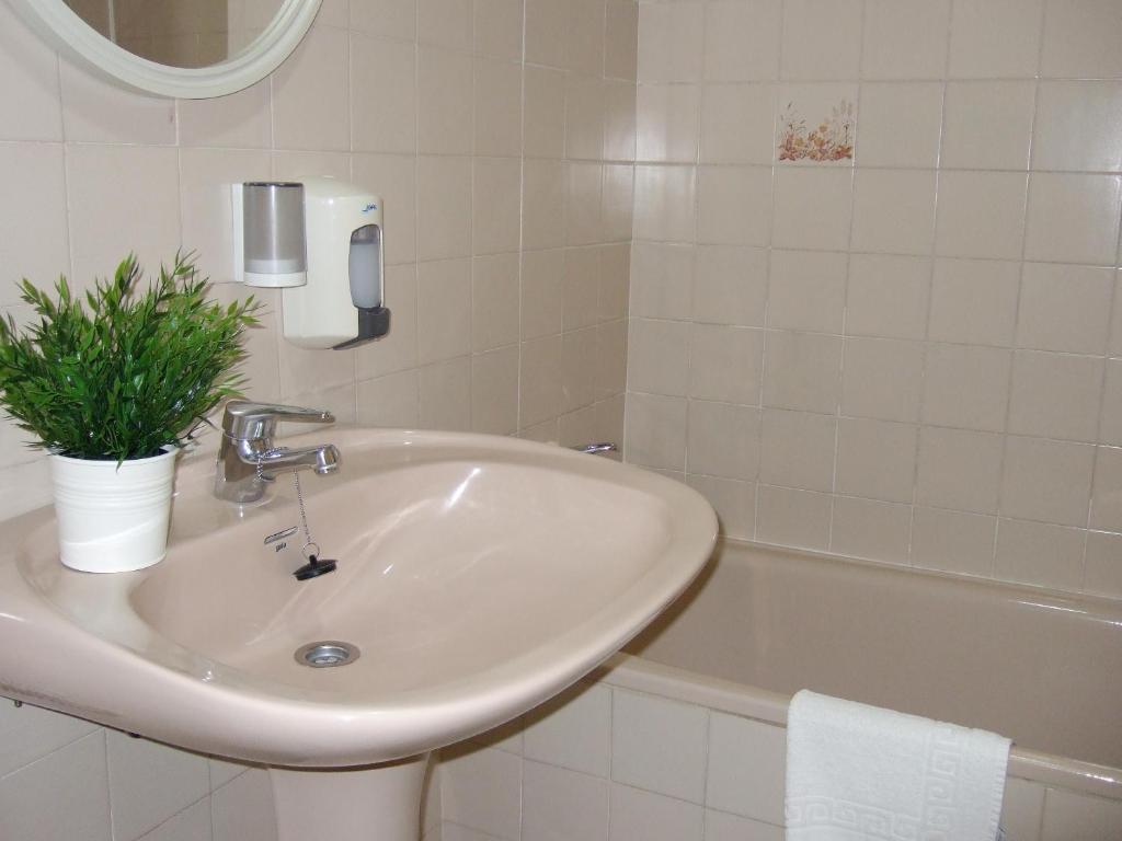 Hostal Juan De Austria II Aguadulce  Room photo