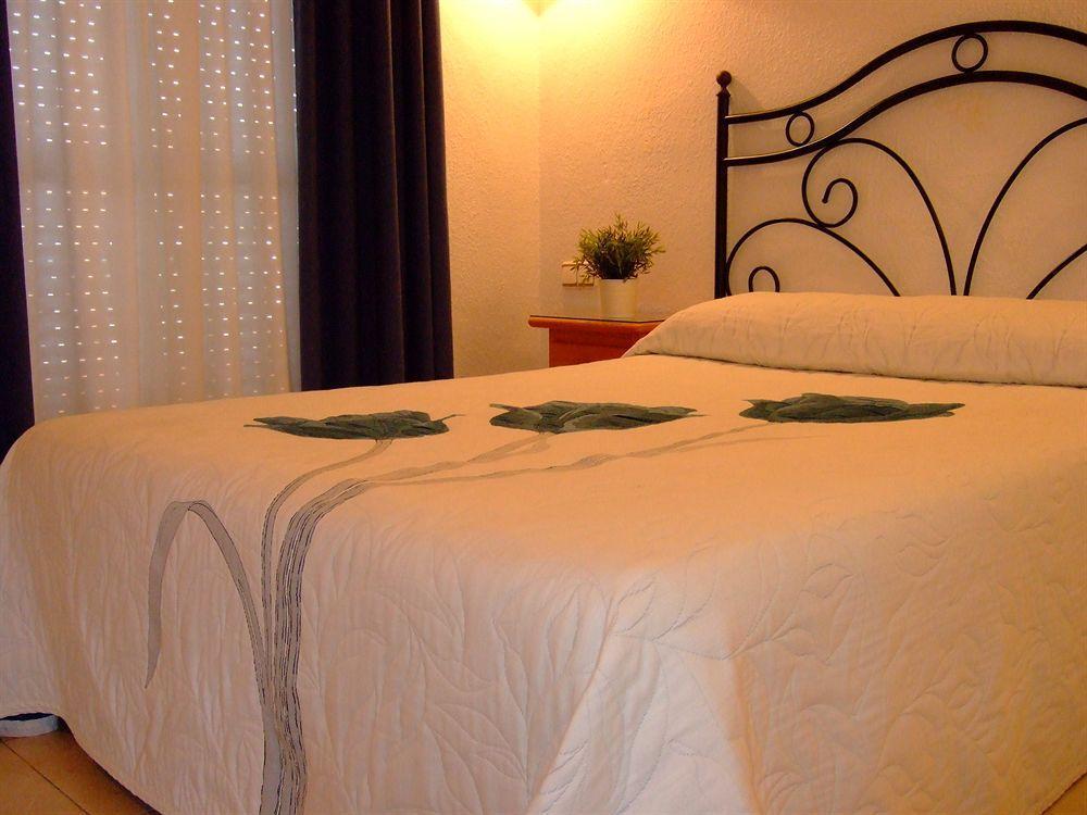 Hostal Juan De Austria II Aguadulce  Exterior photo